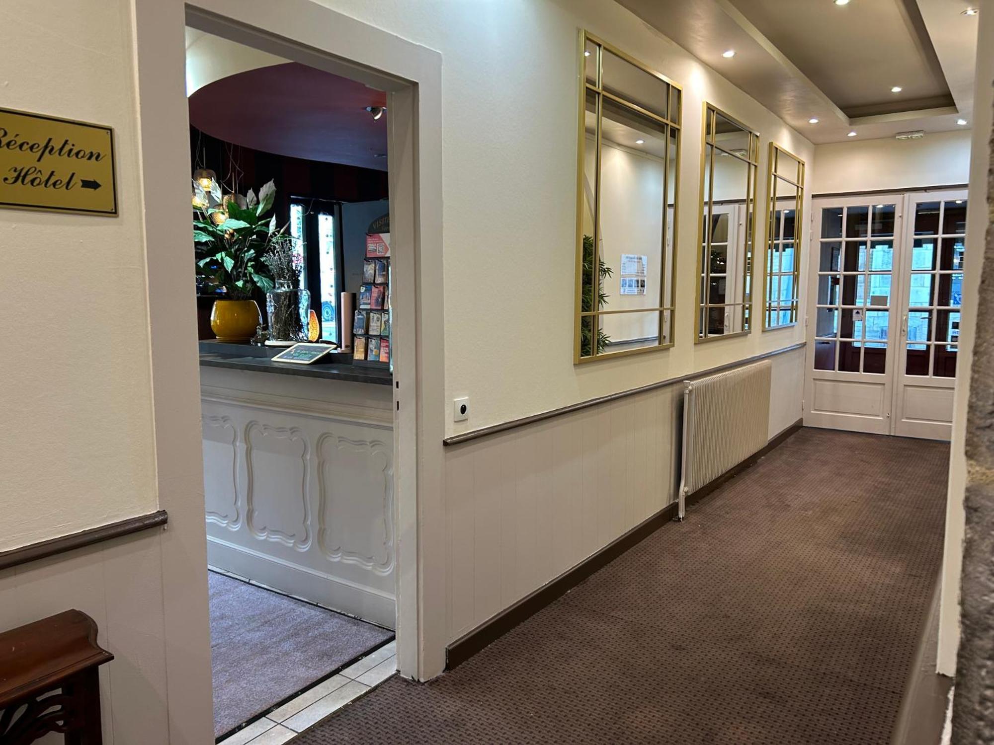 Logis Hotel Des Messageries Arbois Ngoại thất bức ảnh