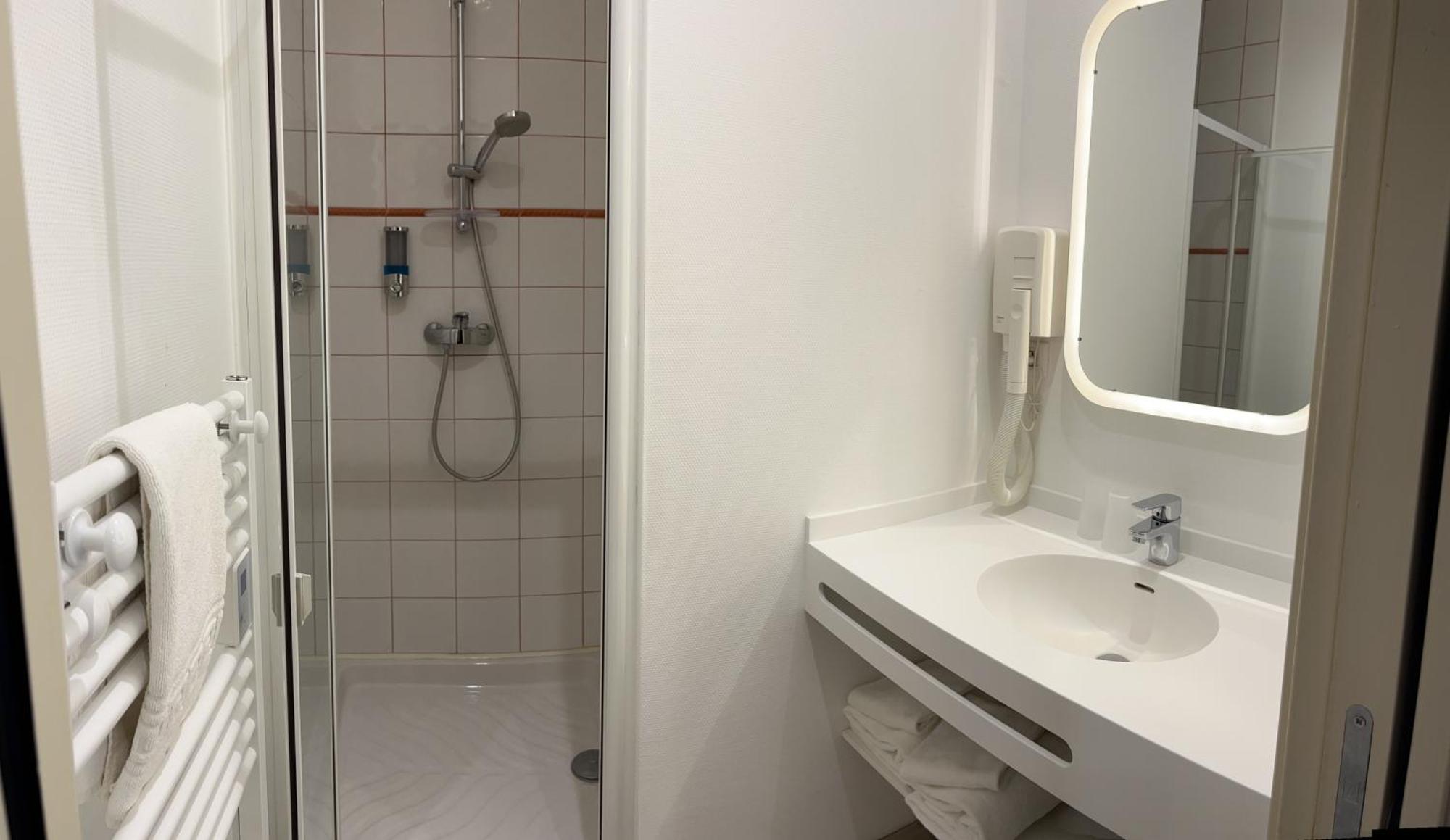 Logis Hotel Des Messageries Arbois Phòng bức ảnh