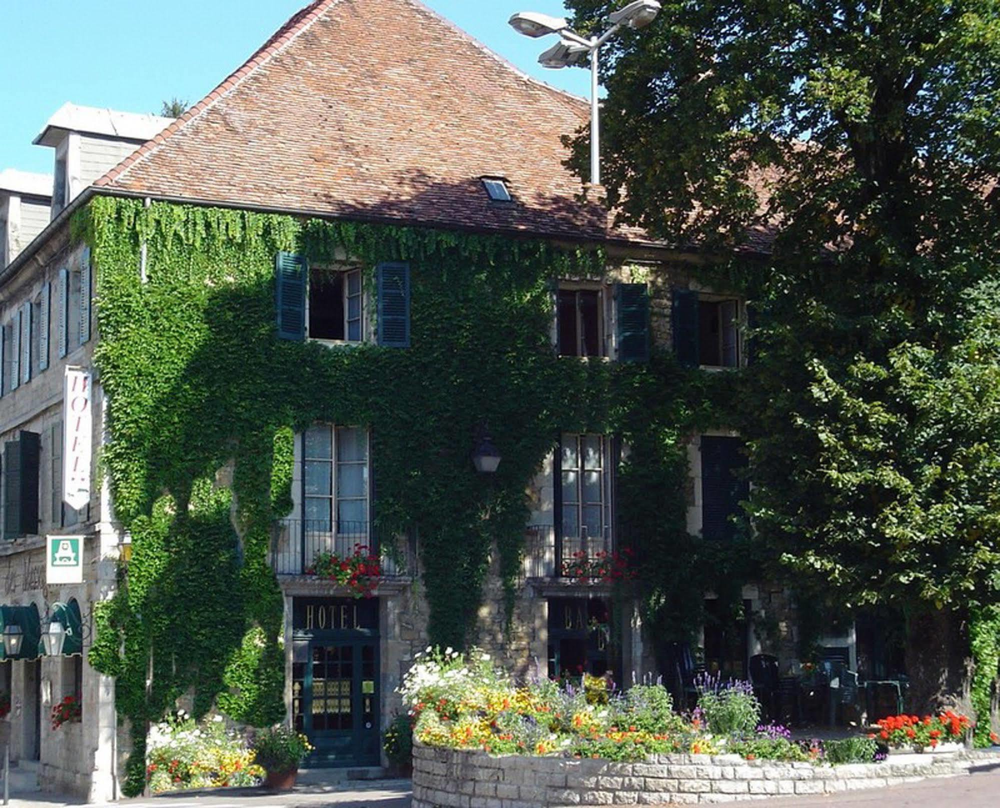 Logis Hotel Des Messageries Arbois Ngoại thất bức ảnh