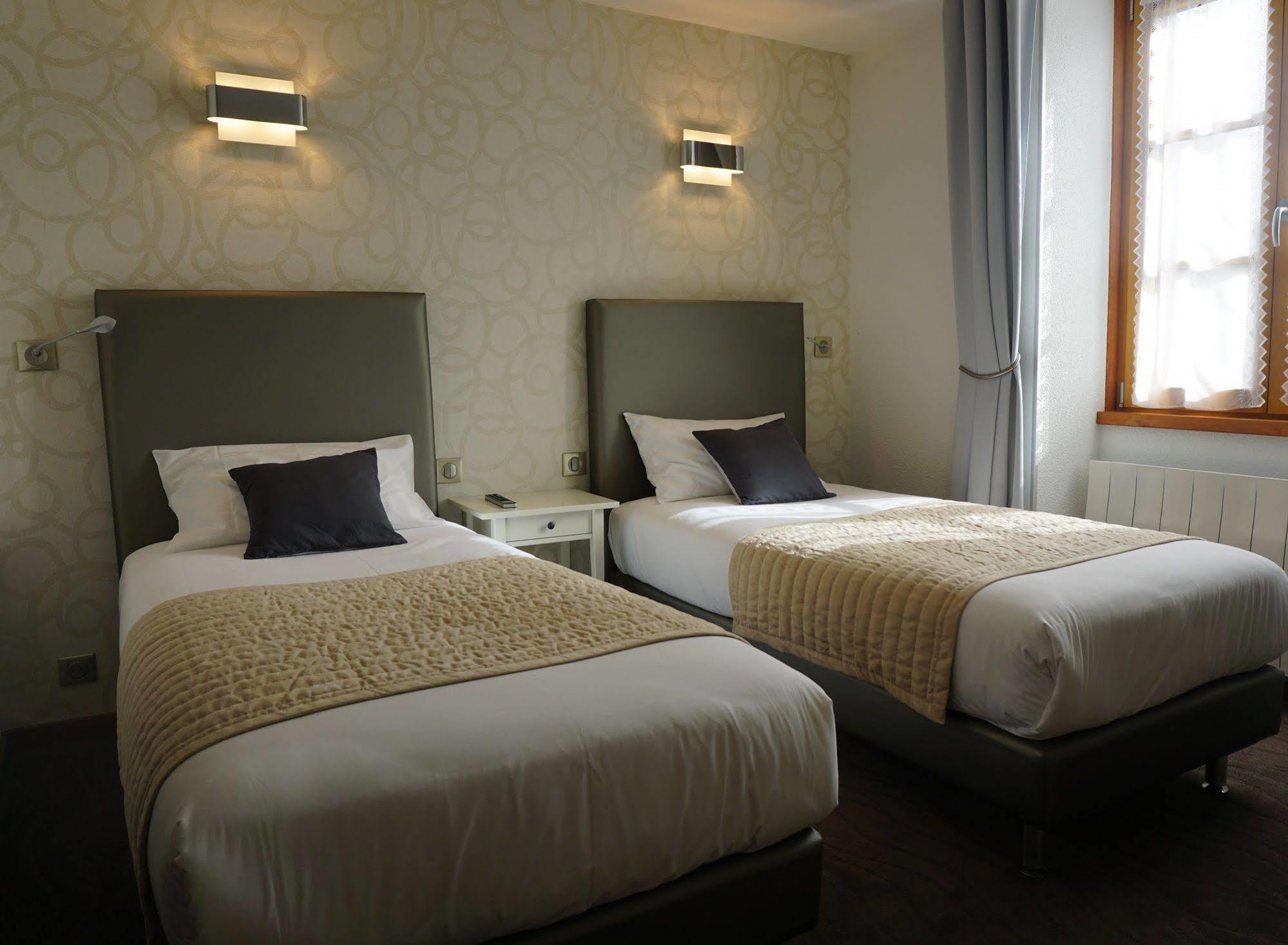 Logis Hotel Des Messageries Arbois Ngoại thất bức ảnh