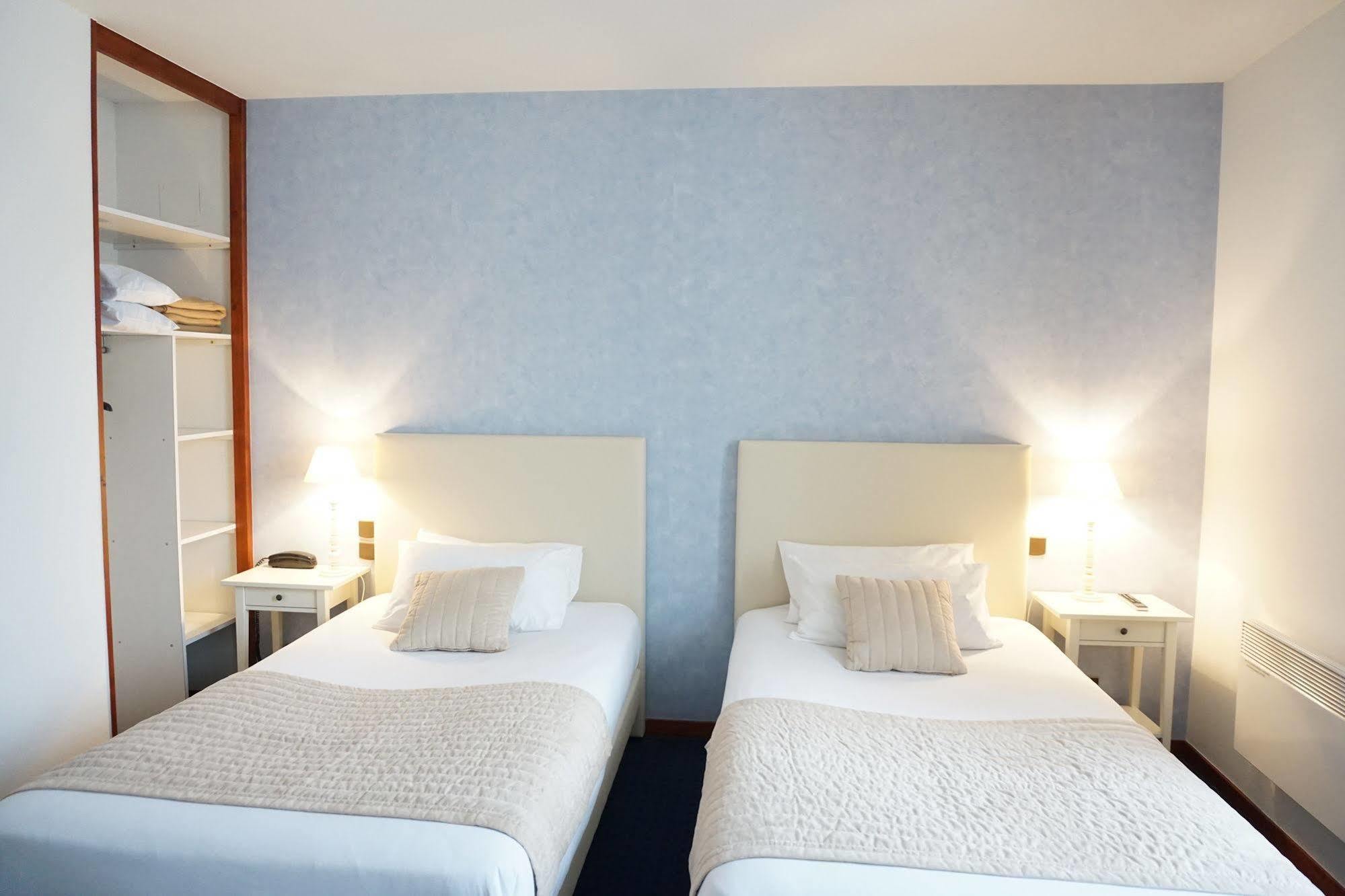 Logis Hotel Des Messageries Arbois Ngoại thất bức ảnh
